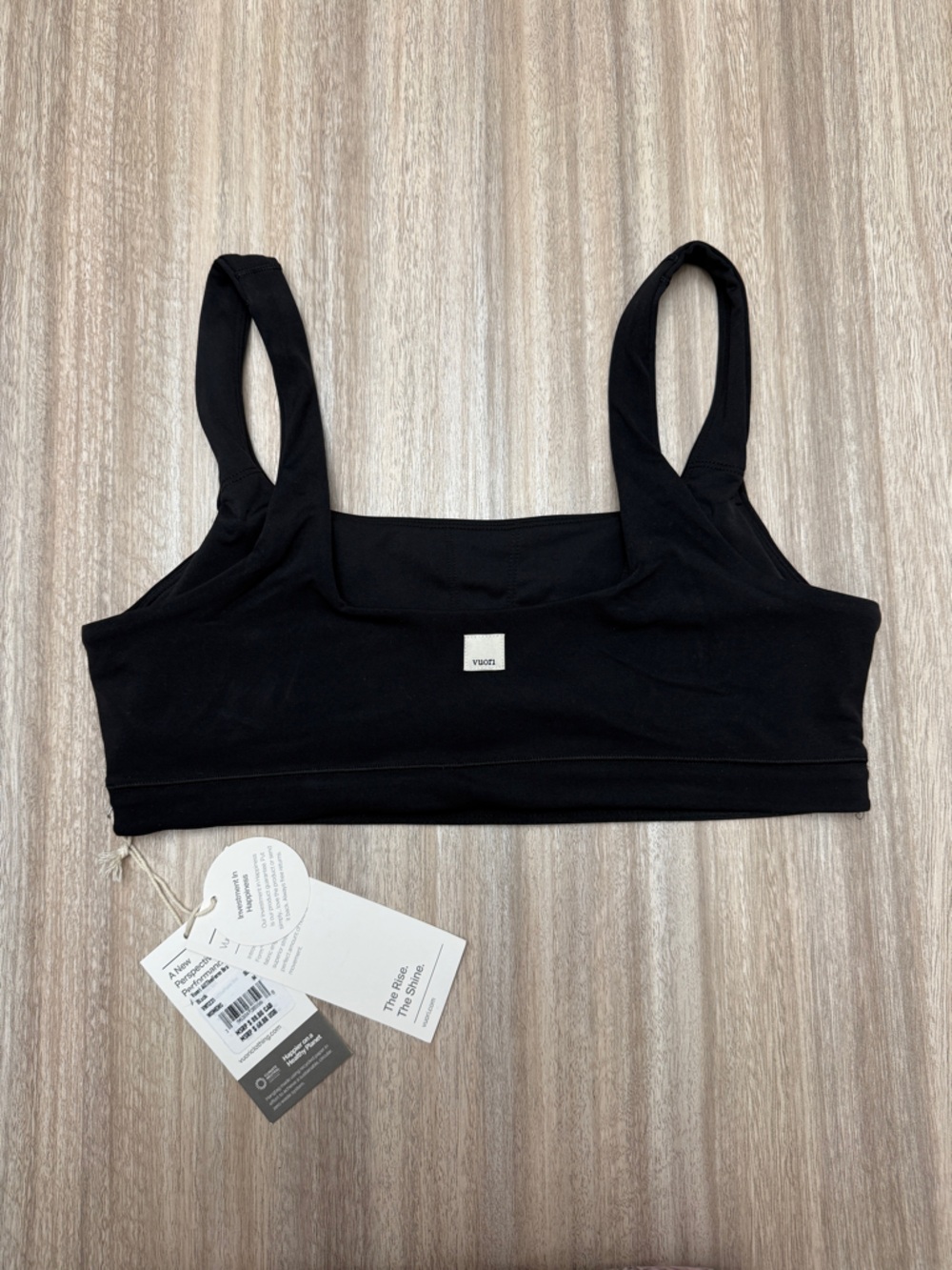 NWT Vuori All The Form Bra Size Medium Women’s in Black - Picture 2 of 11